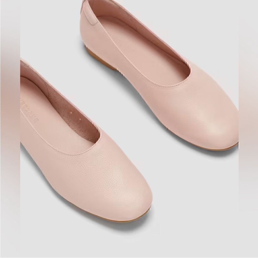New Everlane The Italian Leather Day Glove Pale Pink
Size 6M